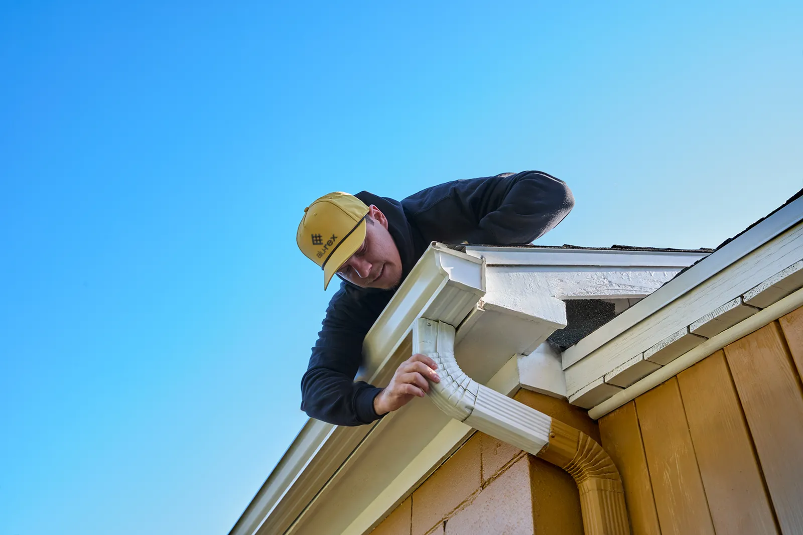T-Rex® continuous hanger installed — TNS Gutters, Sarnia ON